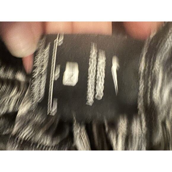 Nike Pro Top Womens Sz M Hyperwarm Training High Neck Logo Activewear Athleisure - Picture 7 of 7